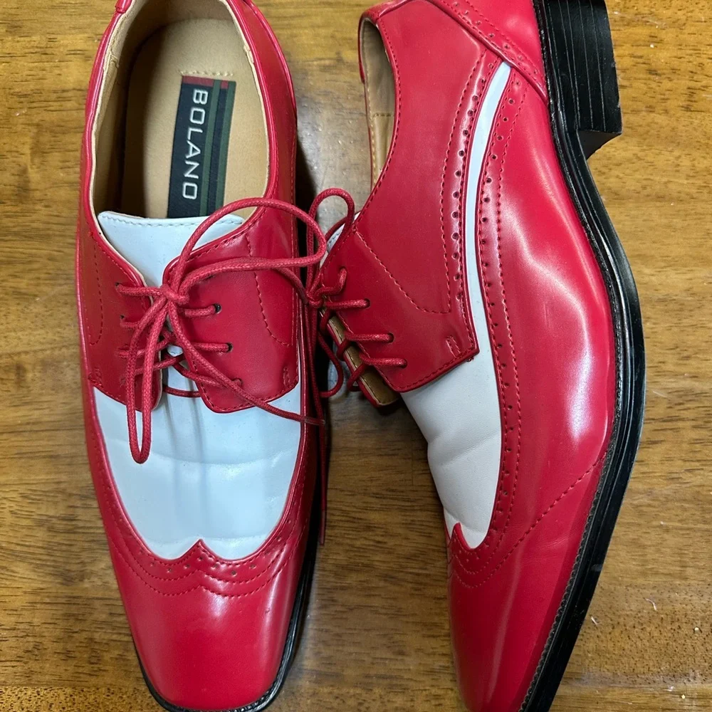 Red and White Wingtip Oxford Shoes - Picture 2 of 6